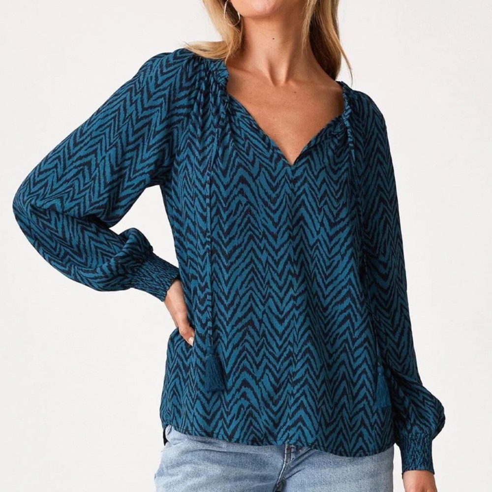 NWT Lovestitch Zig Zag Tie Neck Blouse Size M - Picture 2 of 10